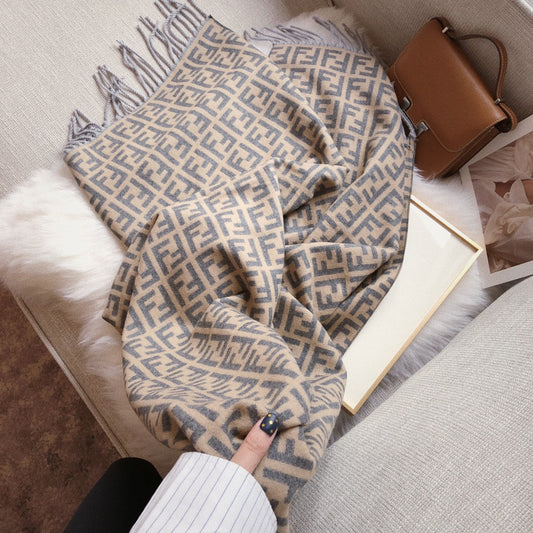 High Quality FEI Scarf 014