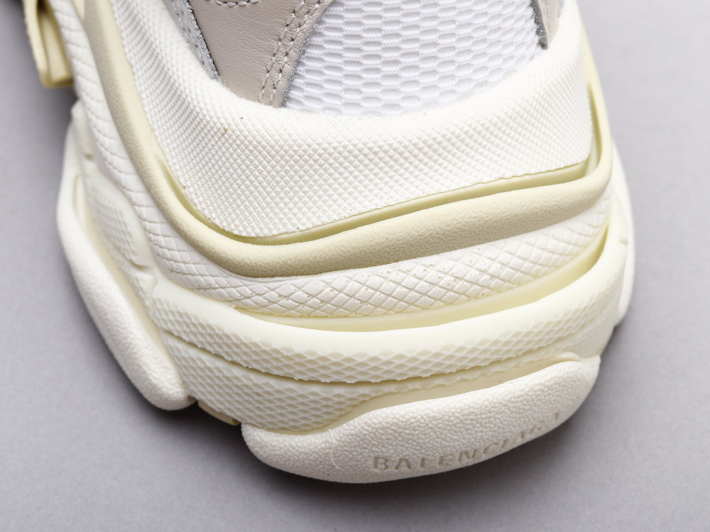 BL - Bla Triple S Pure White Sneaker