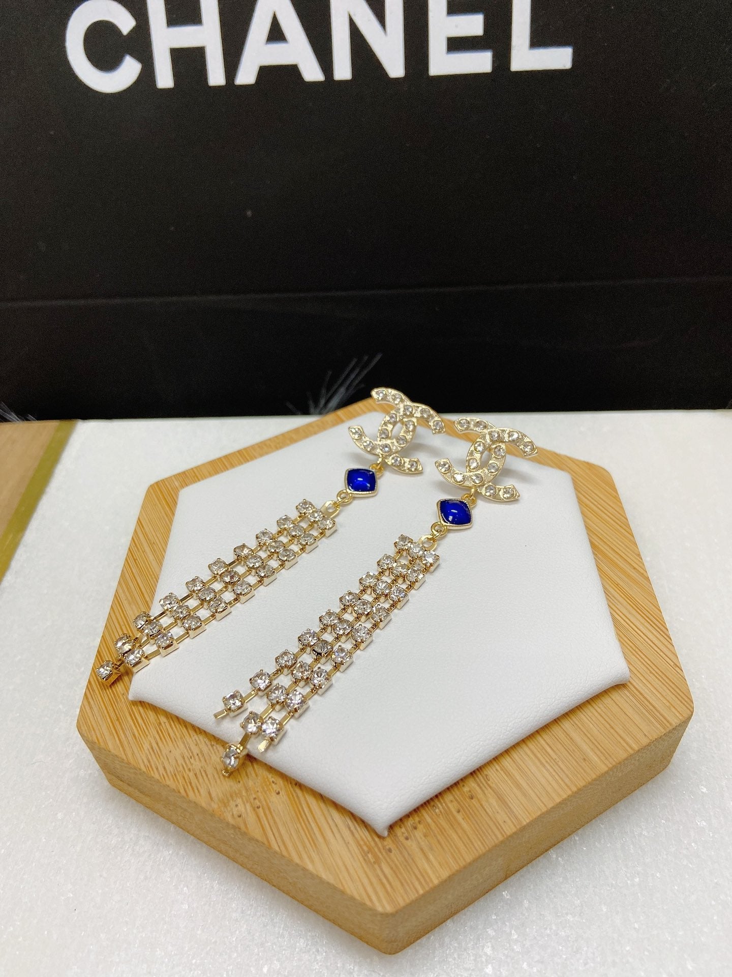 BL - High Quality Earring CHL 010