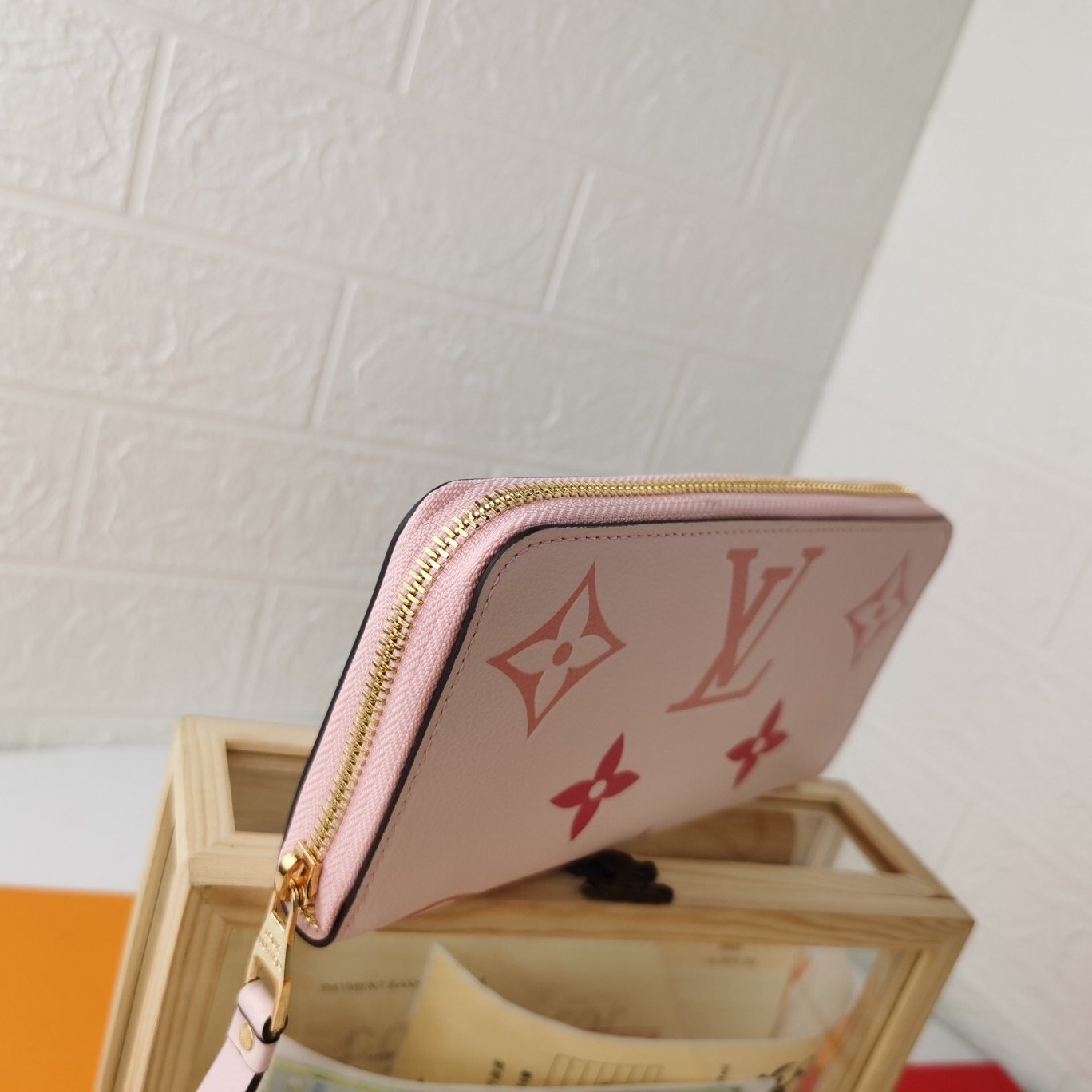 BL - High Quality Wallet LUV 108