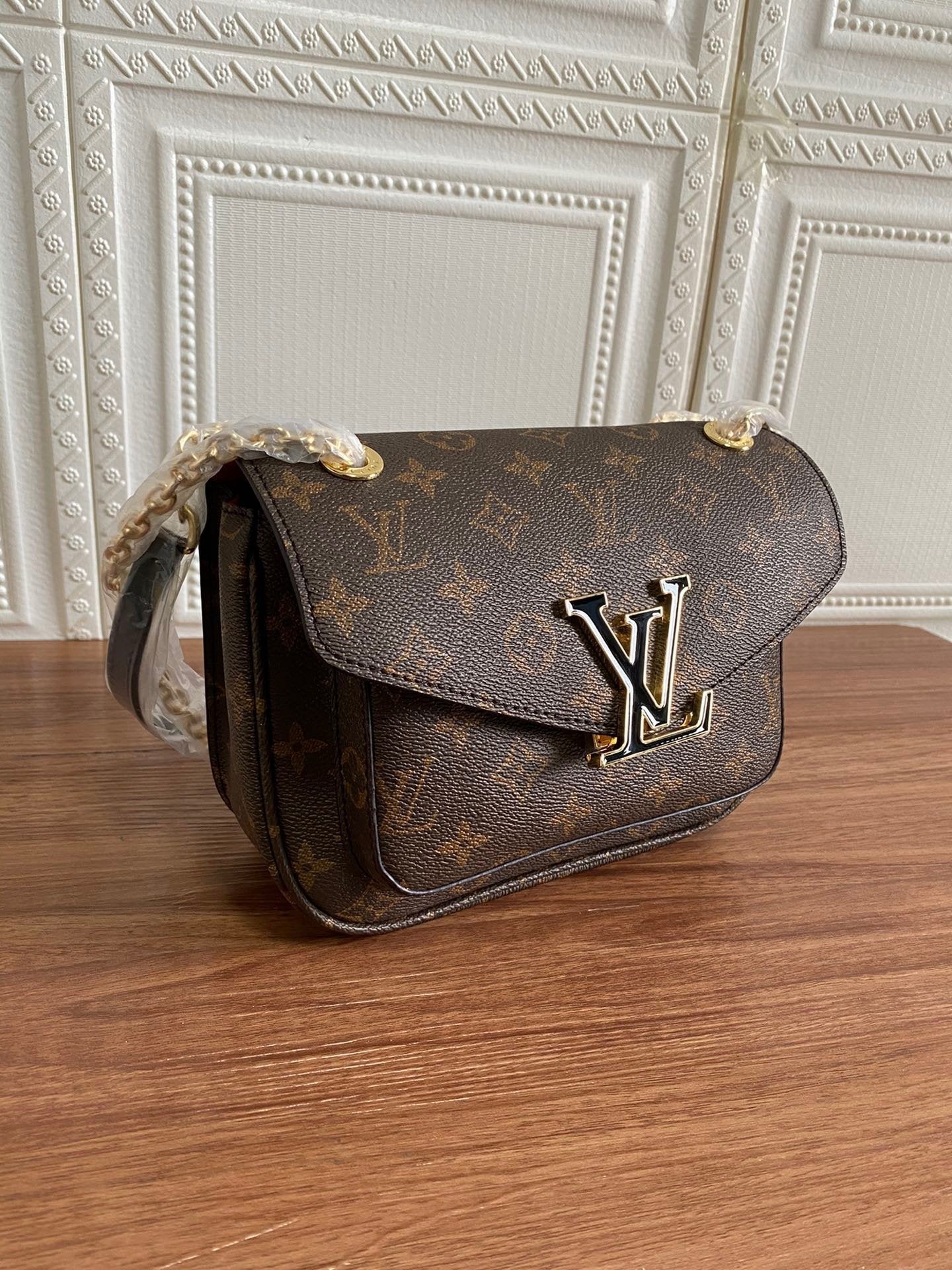 BL - High Quality Bags LUV 022