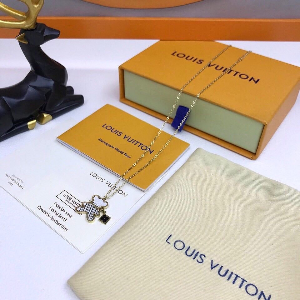 BL - High Quality Necklace LUV009