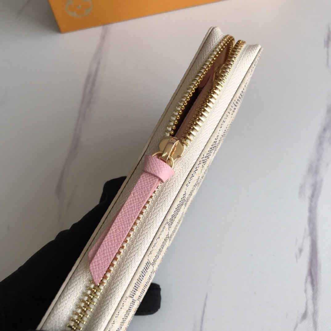 BL - High Quality Wallet LUV 019