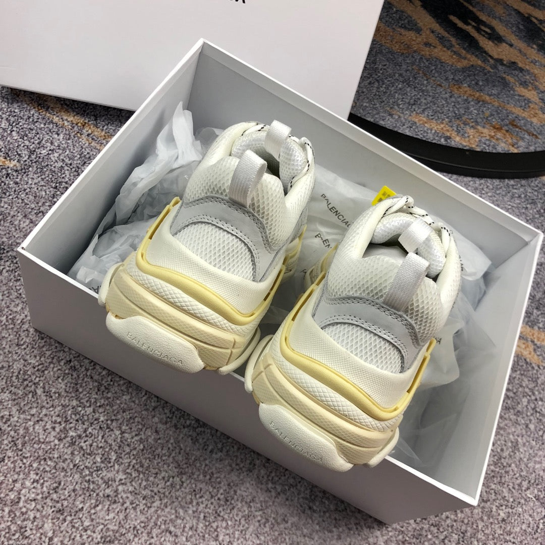 BL - High Quality Bla Sneaker 082