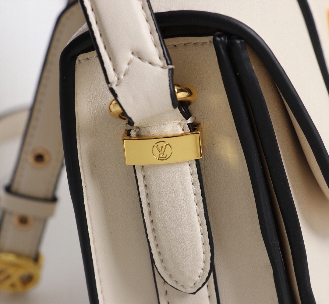 BL - High Quality Bags LUV 447