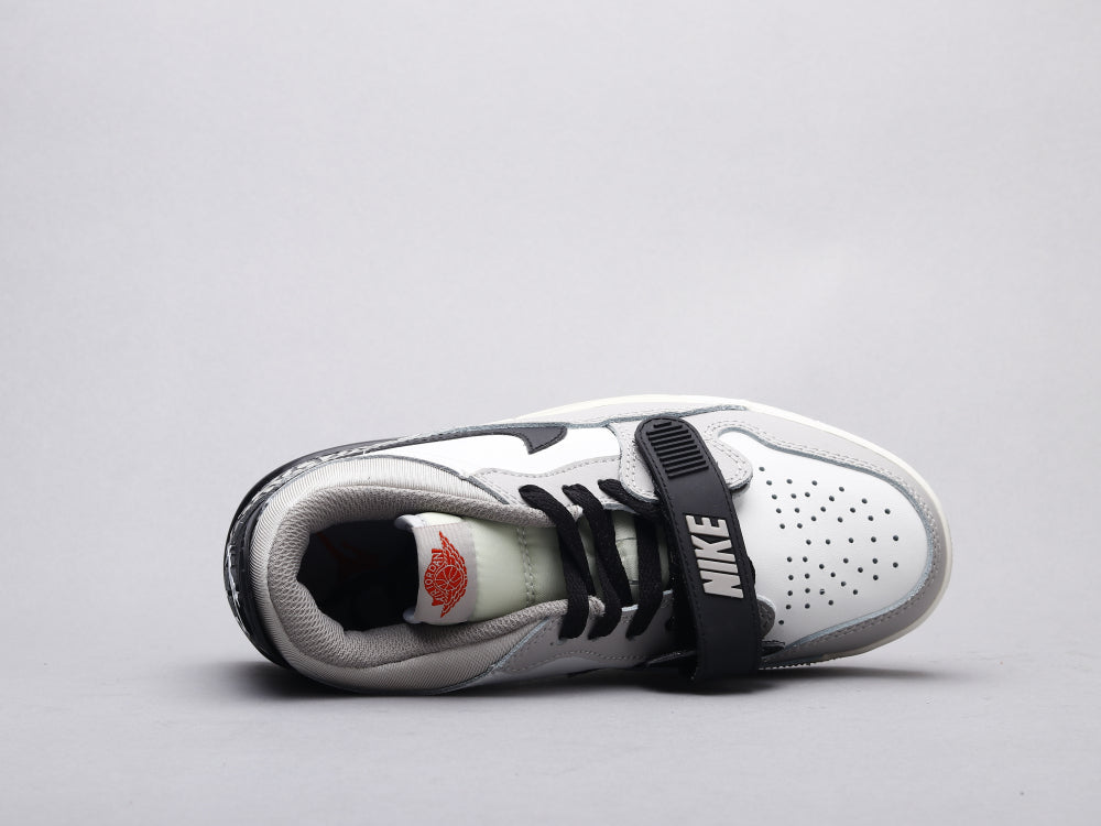BL - AJ Black Ash Burst Crack Low Top
