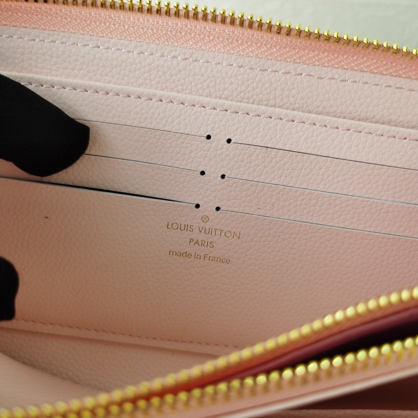 BL - High Quality Wallet LUV 108