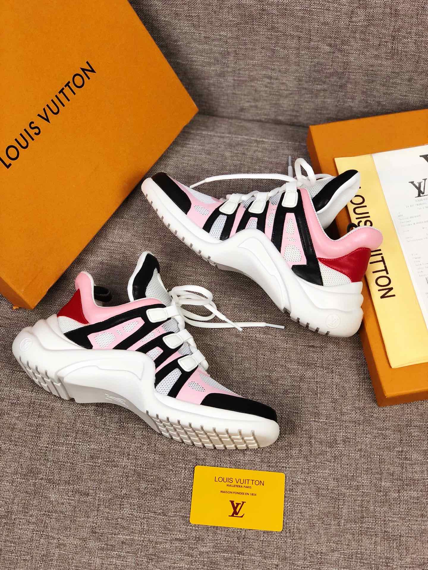 BL - LUV Archlight Pink Black Sneaker