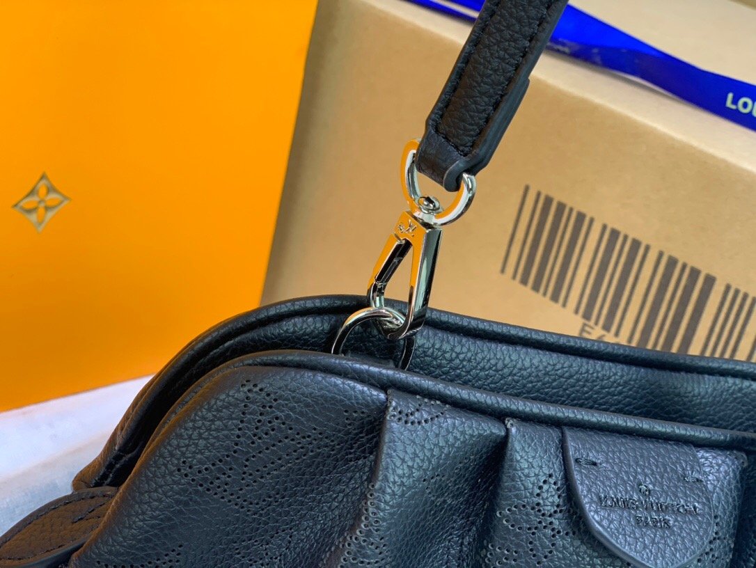 BL - High Quality Bags LUV 122