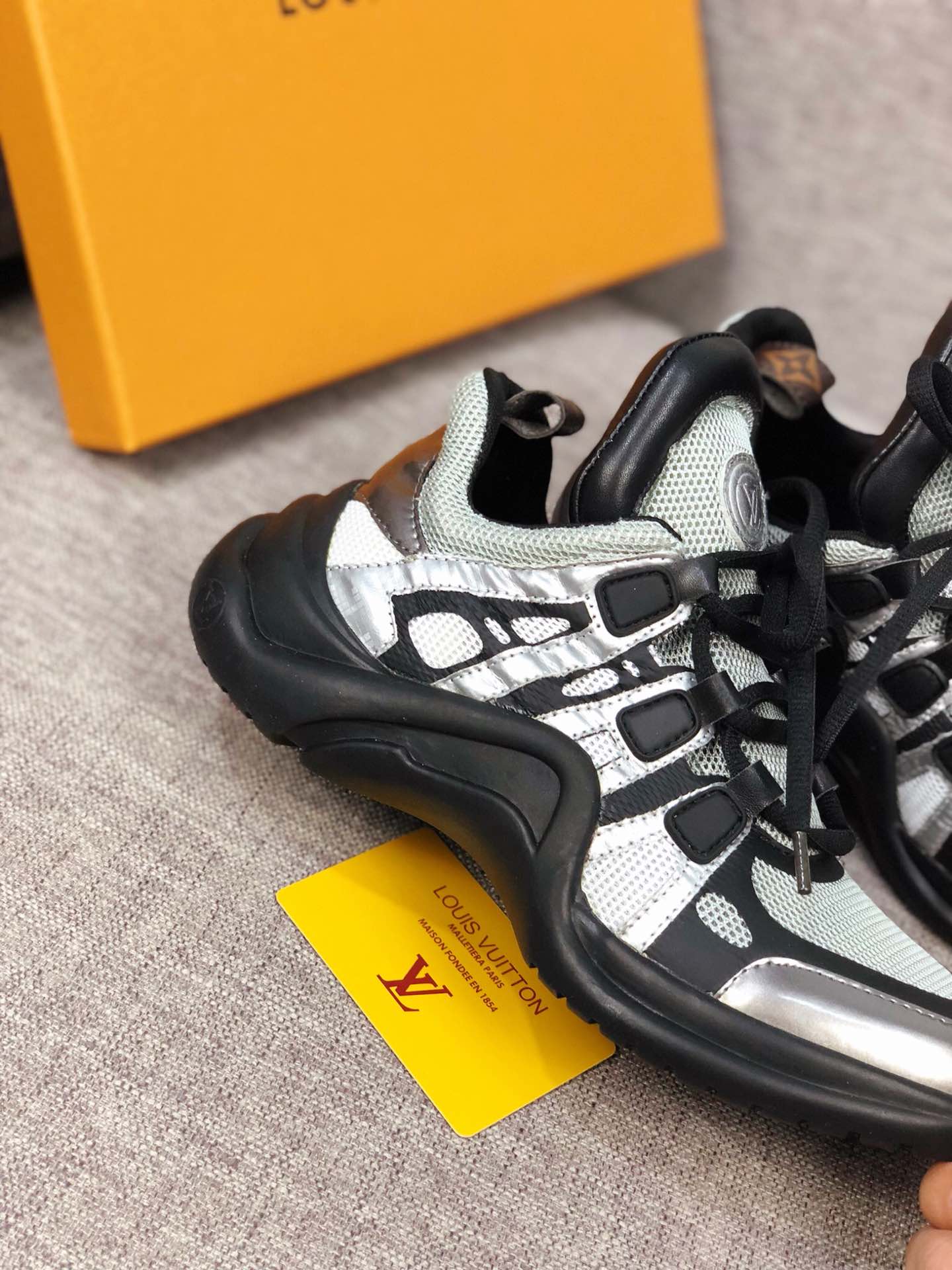 BL - LUV Archlight Black Green Sneaker