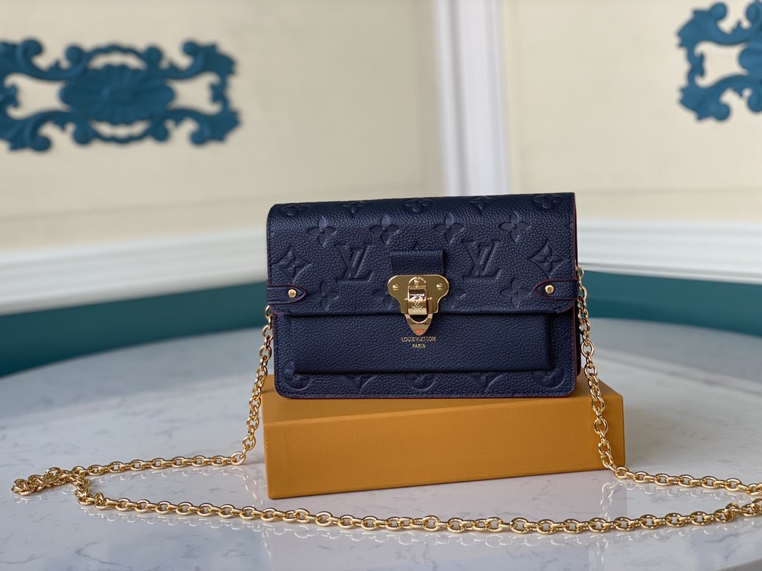 BL - High Quality Wallet LUV 086