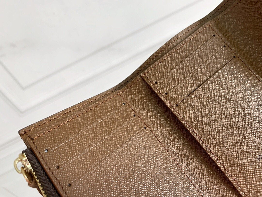 BL - High Quality Wallet LUV 114