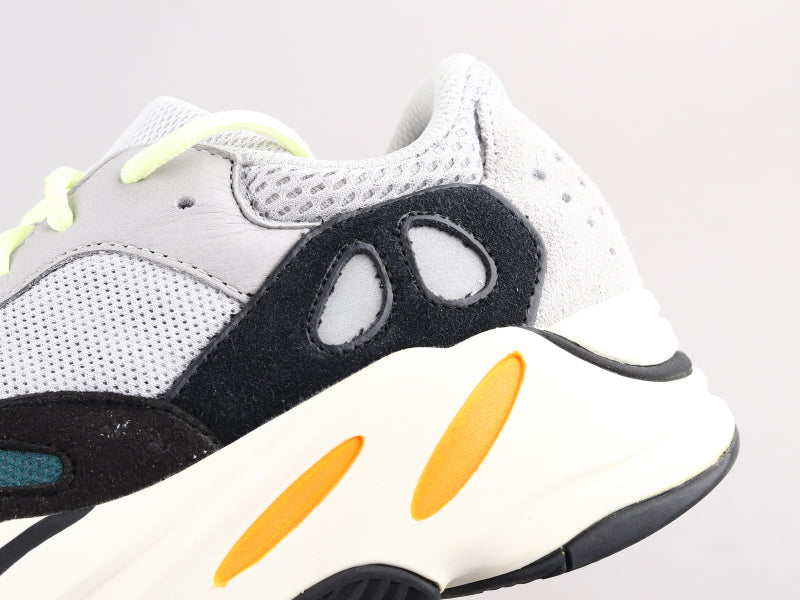 BL - Yzy 700 Wave Sneaker