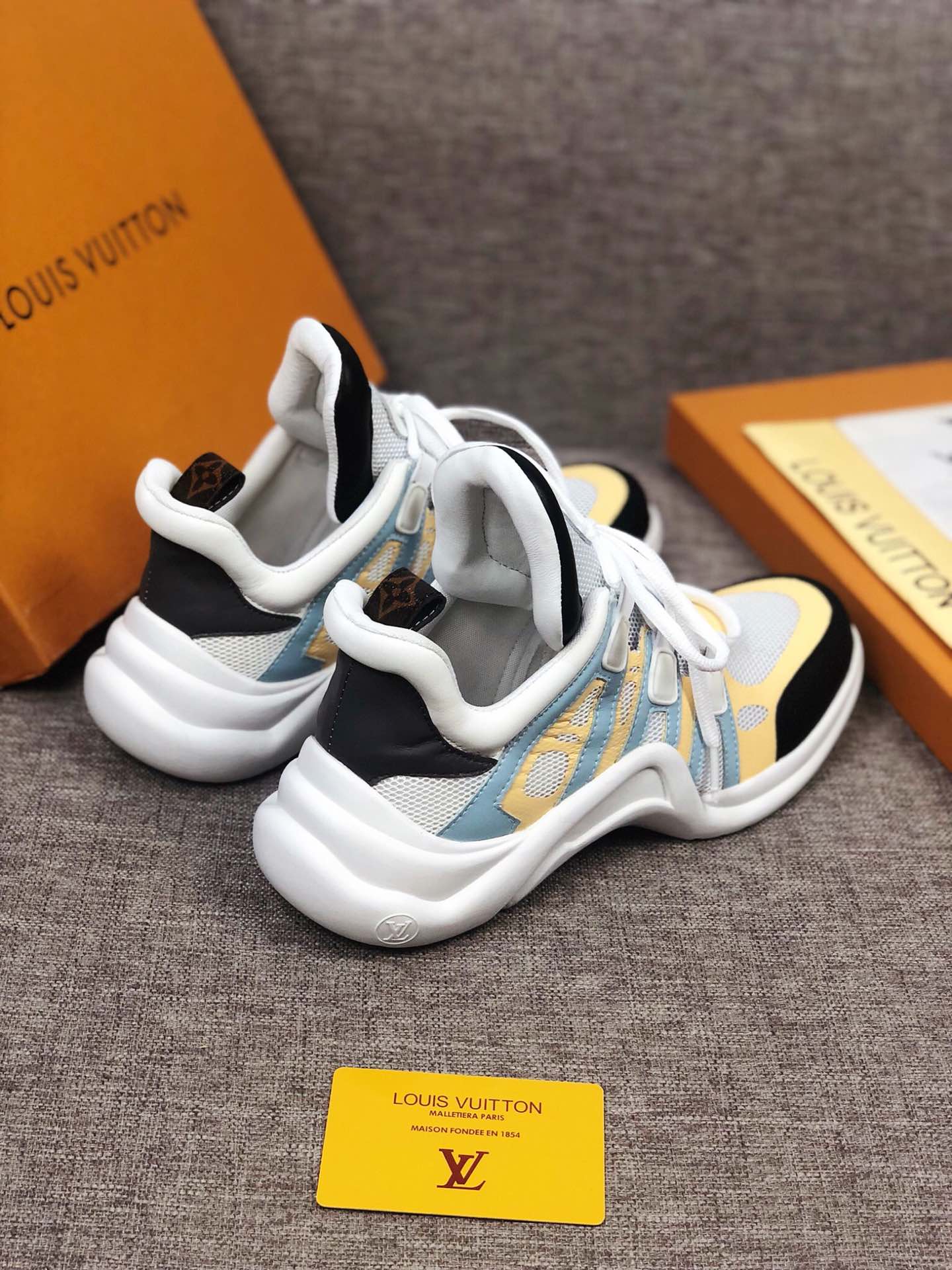 BL - LUV Archlight Black White Yellow Sneaker