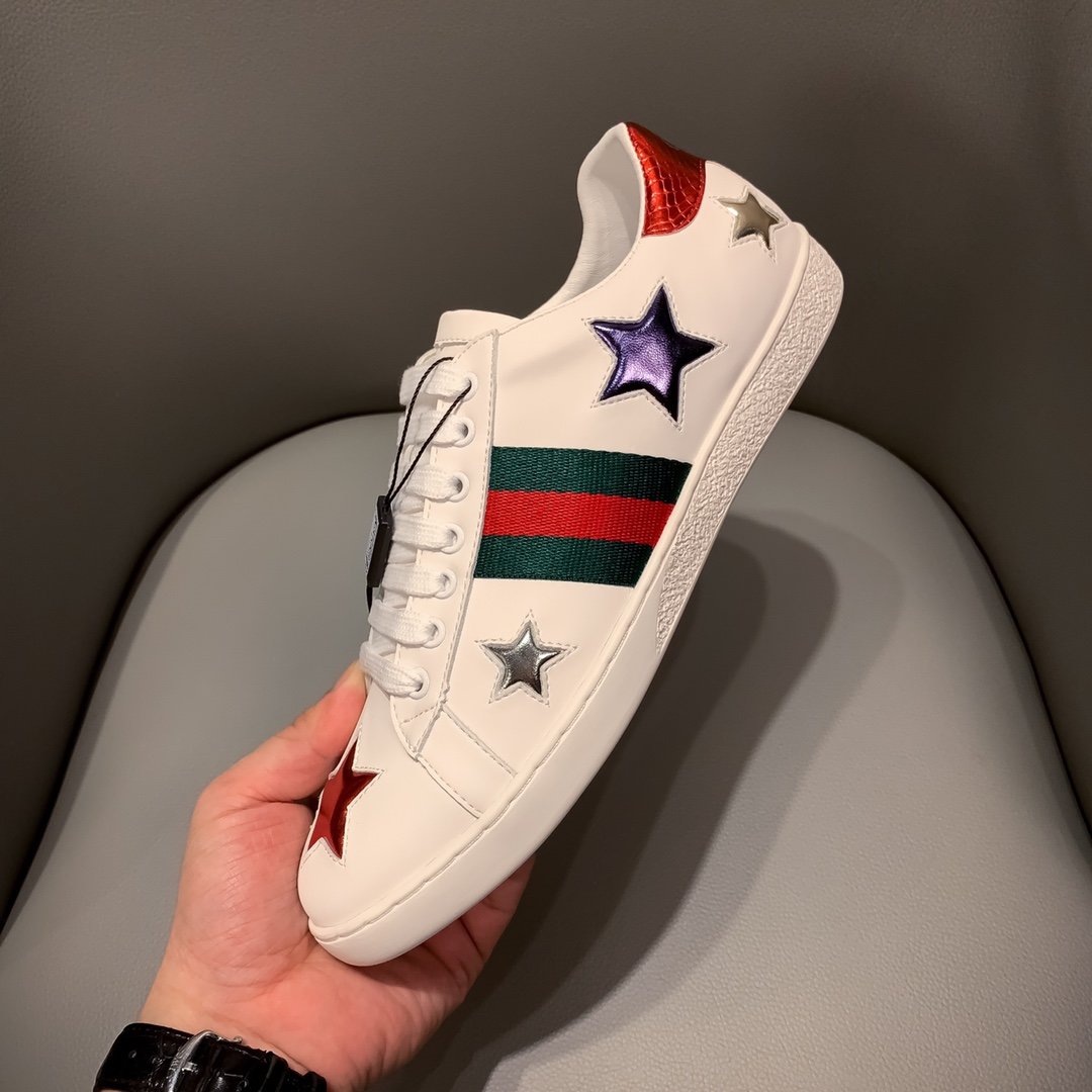 BL-GCI ACE LEATHER SNEAKER WITH STAR 109