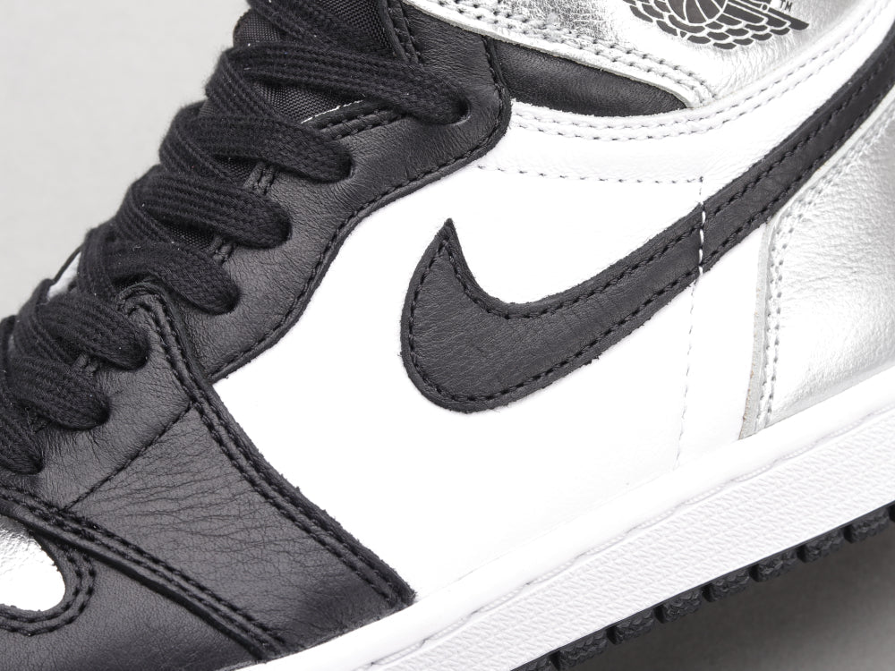 BL - AJ1 Metallic Silver