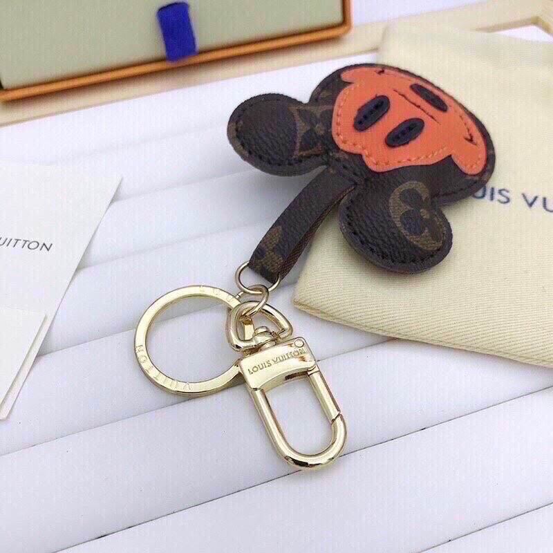BL -High Quality Keychains LUV 054