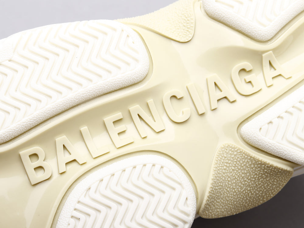 BL - Bla Triple S Pure White Sneaker