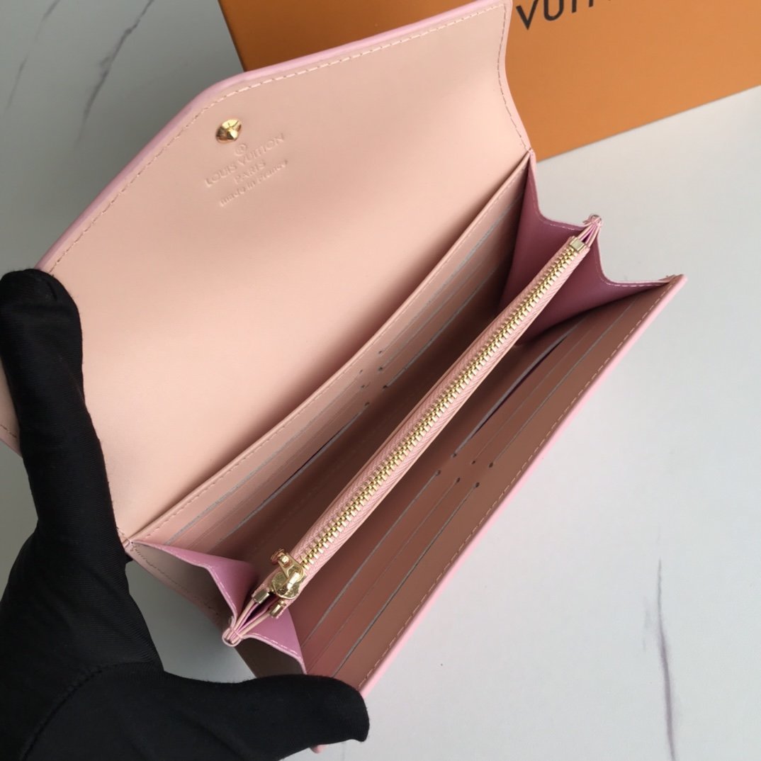 BL - High Quality Wallet LUV 005