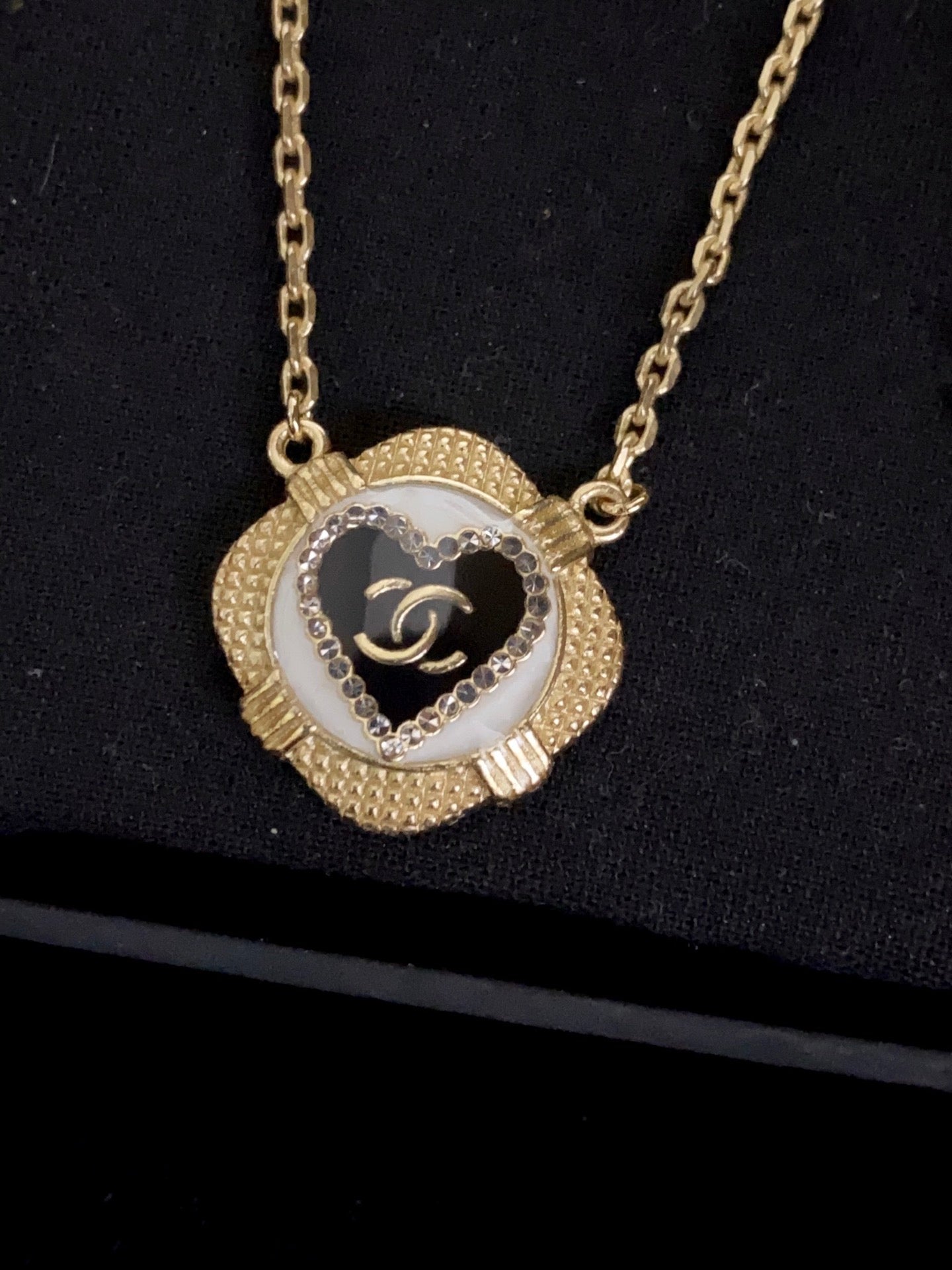 BL - High Quality Necklace CHL037