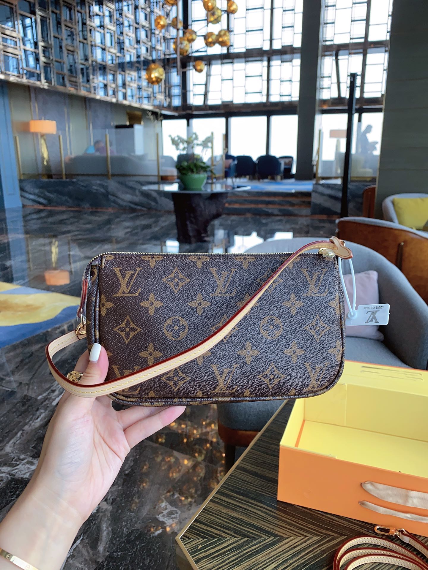 BL - High Quality Bags LUV 072