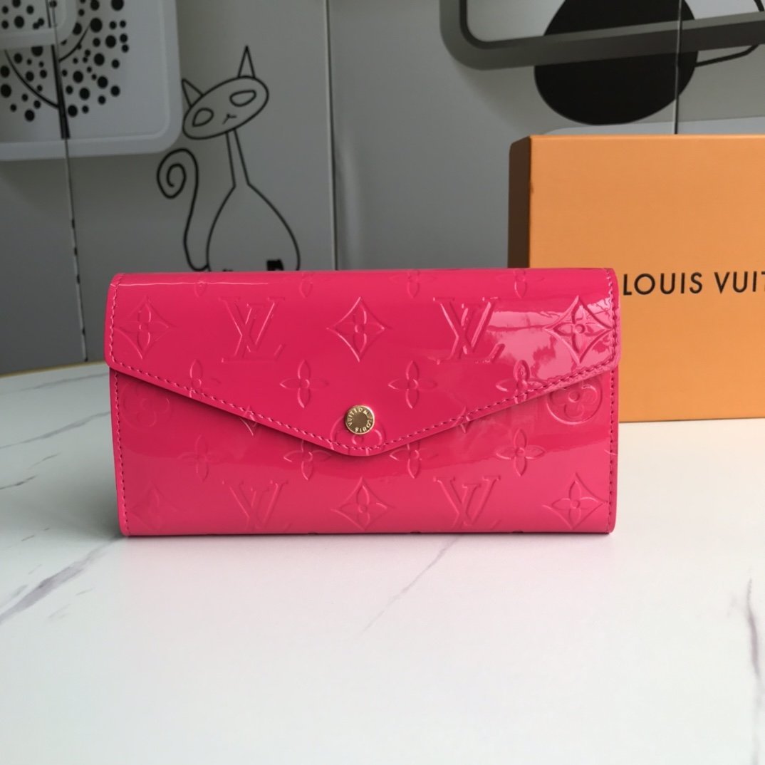 BL - High Quality Wallet LUV 004