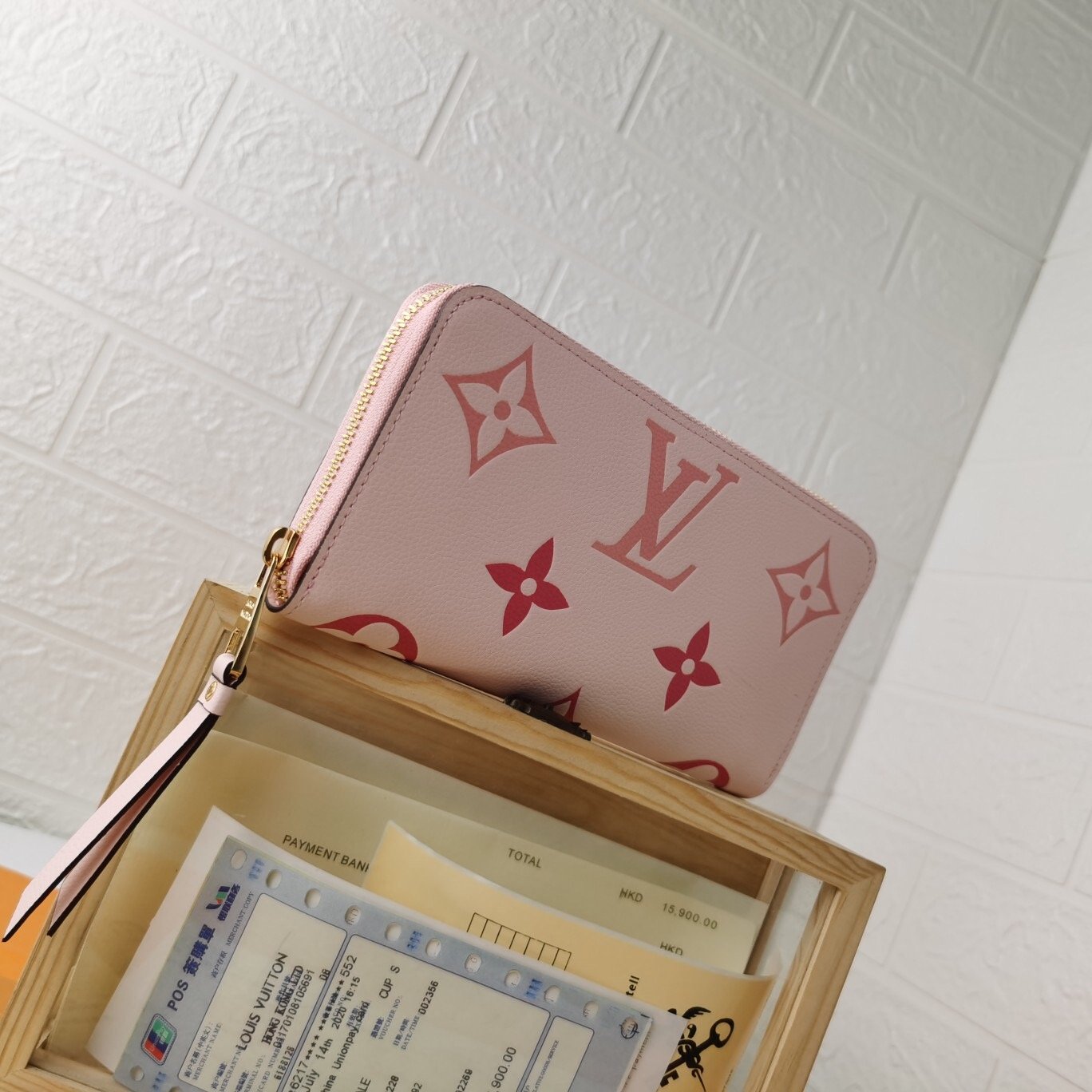 BL - High Quality Wallet LUV 108