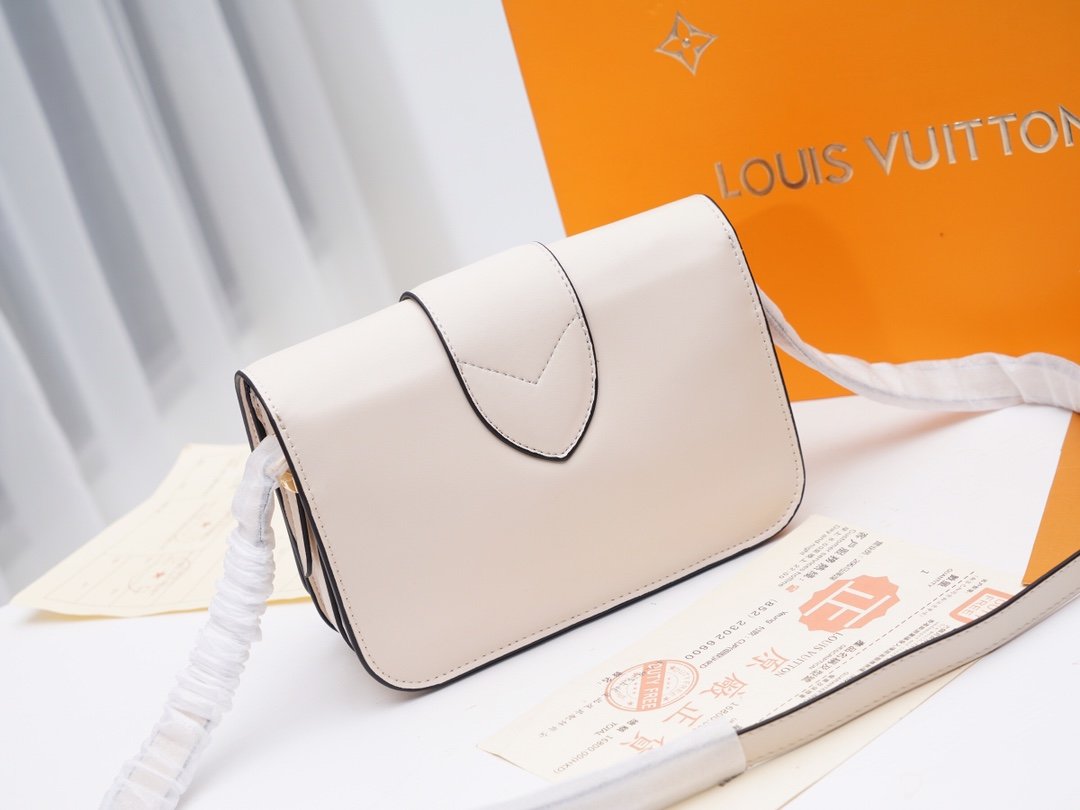 BL - High Quality Bags LUV 441