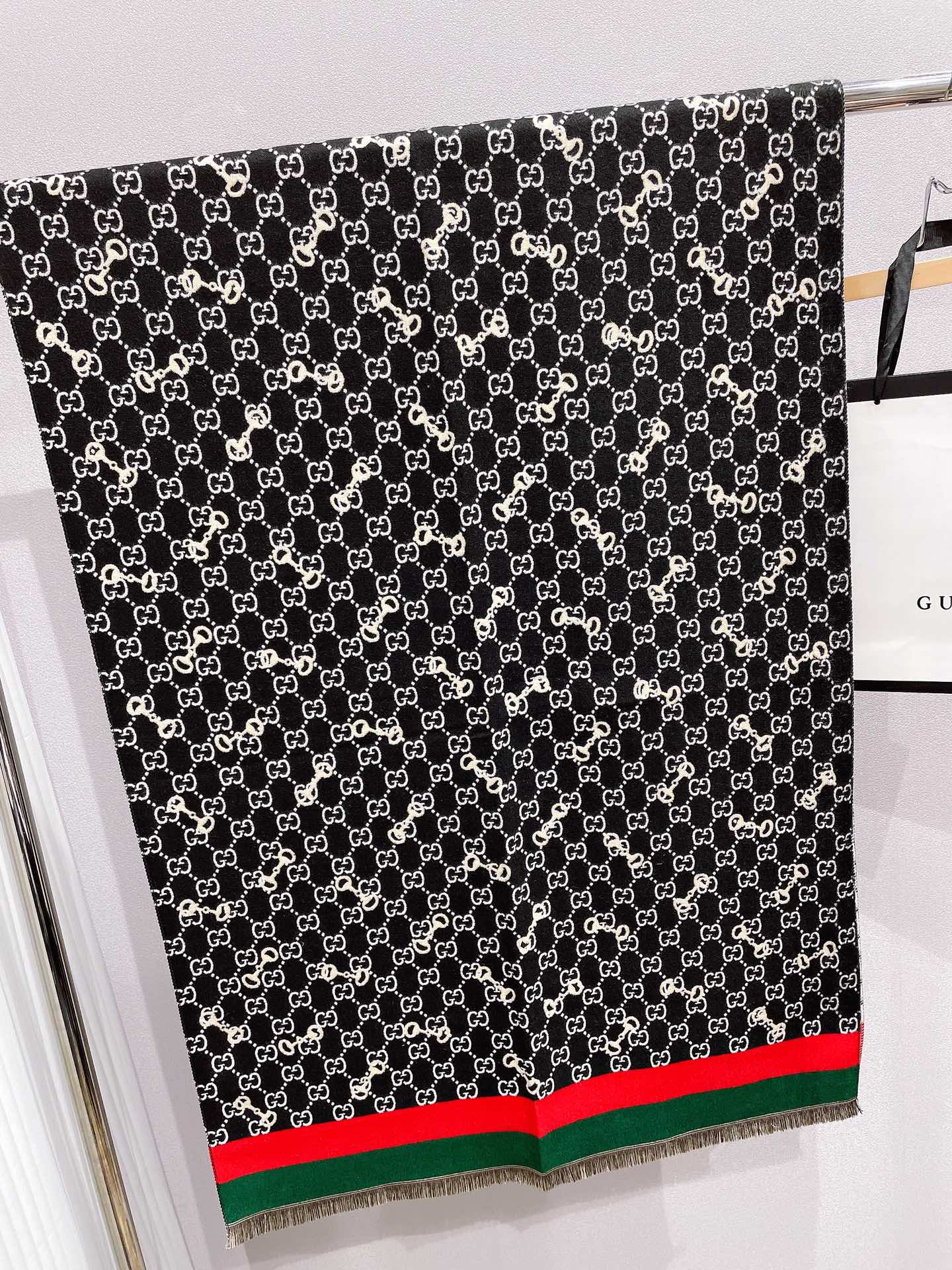 BL - High Quality GCI Scarf 014