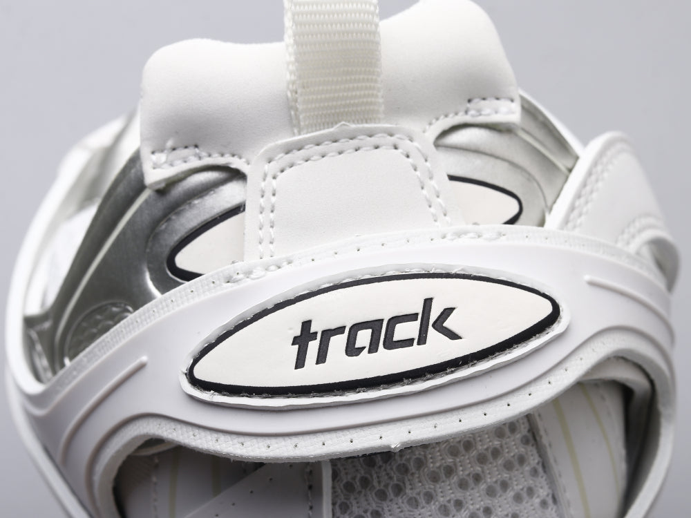 BL - Bla Track LED White Sneaker