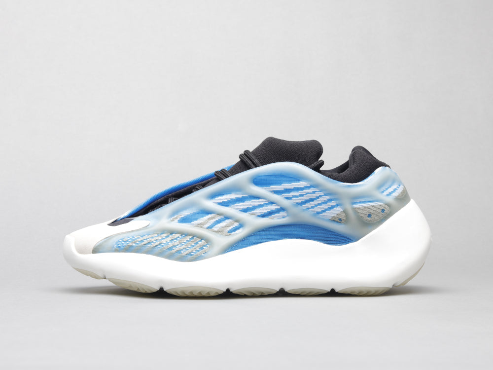 BL - Yzy 700 Arzareth Sneaker
