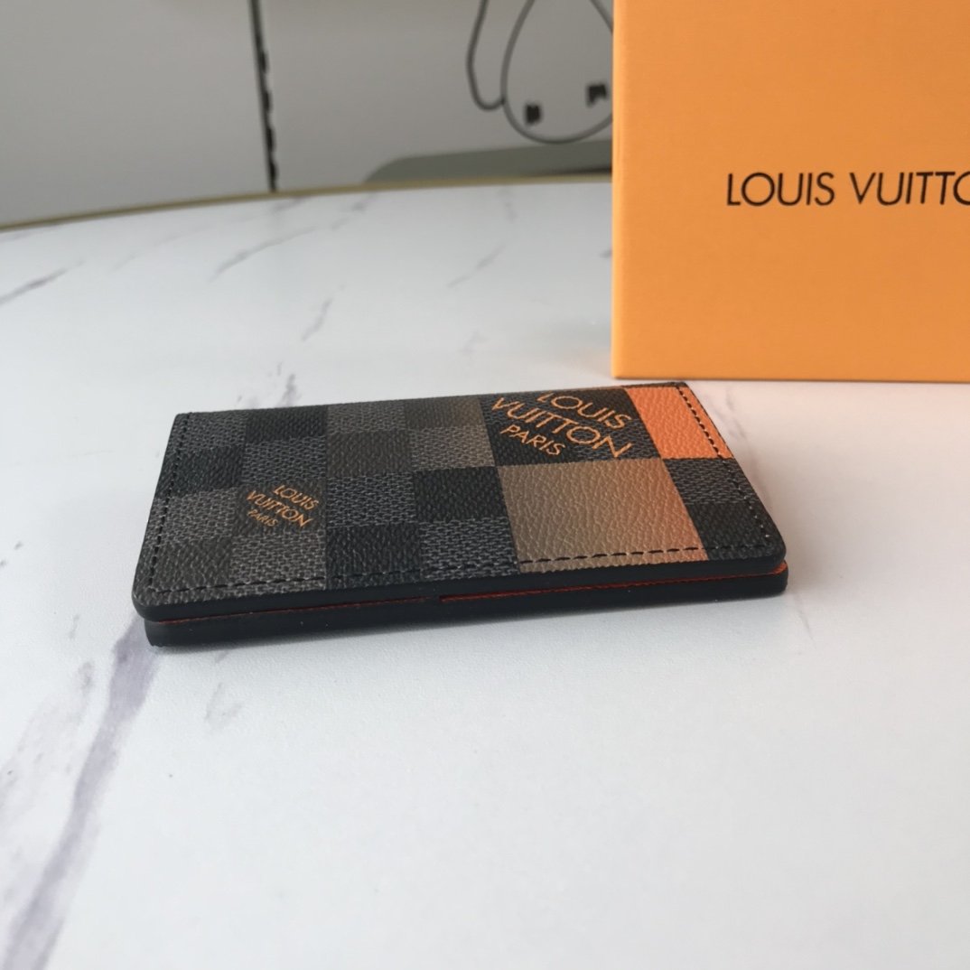 BL - High Quality Wallet LUV 041
