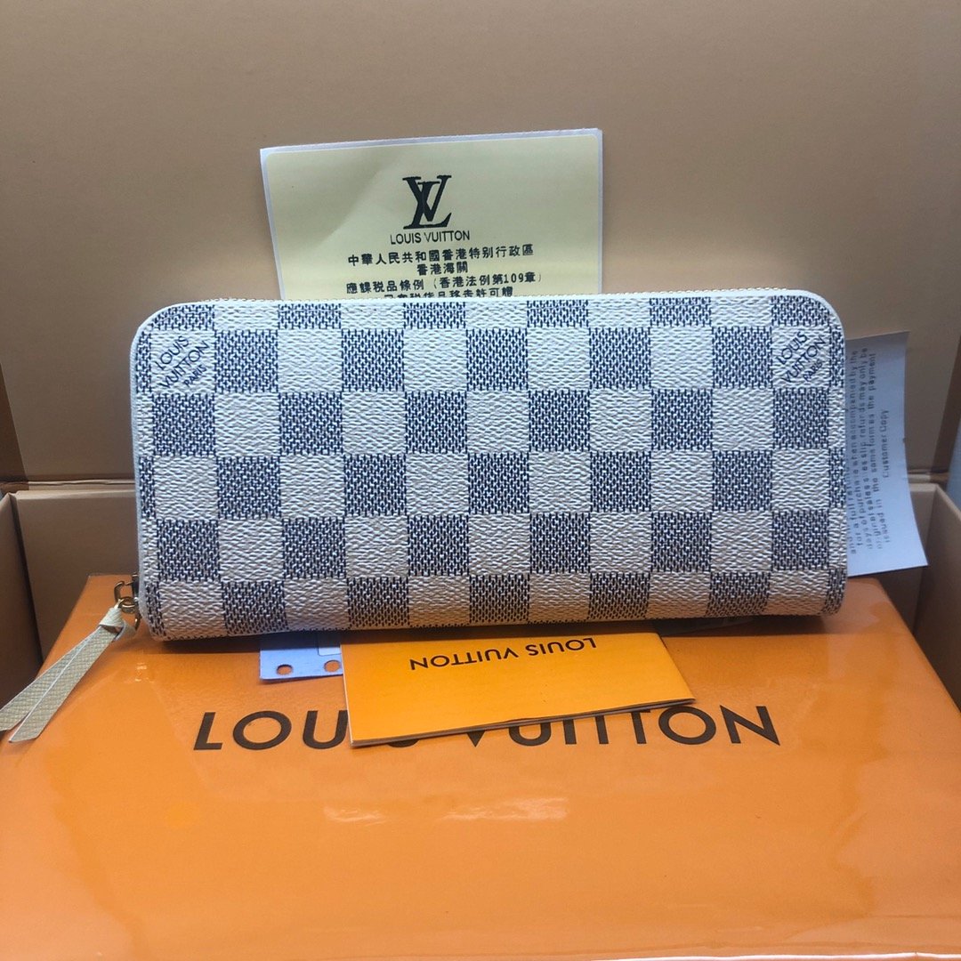 BL - High Quality Wallet LUV 018
