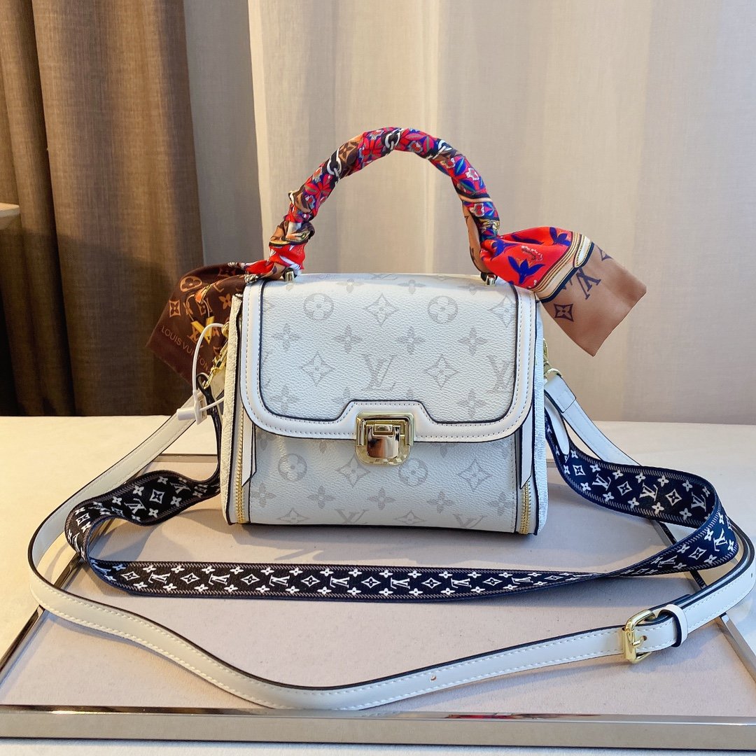 BL - High Quality Bags LUV 089