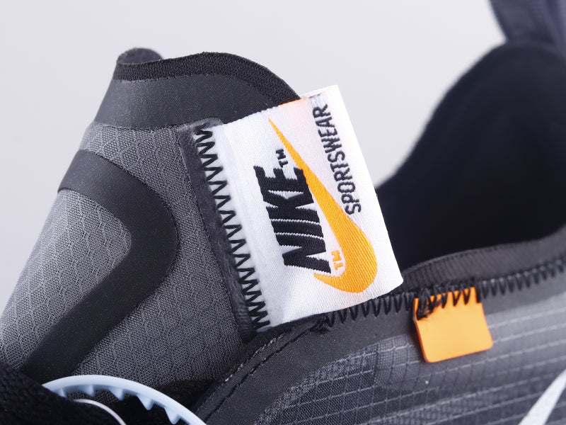 BL - Max97 black and white