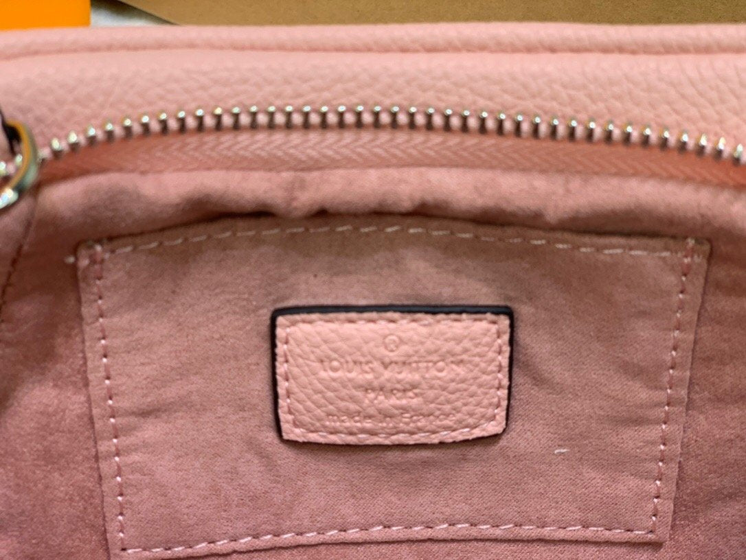 BL - High Quality Bags LUV 123