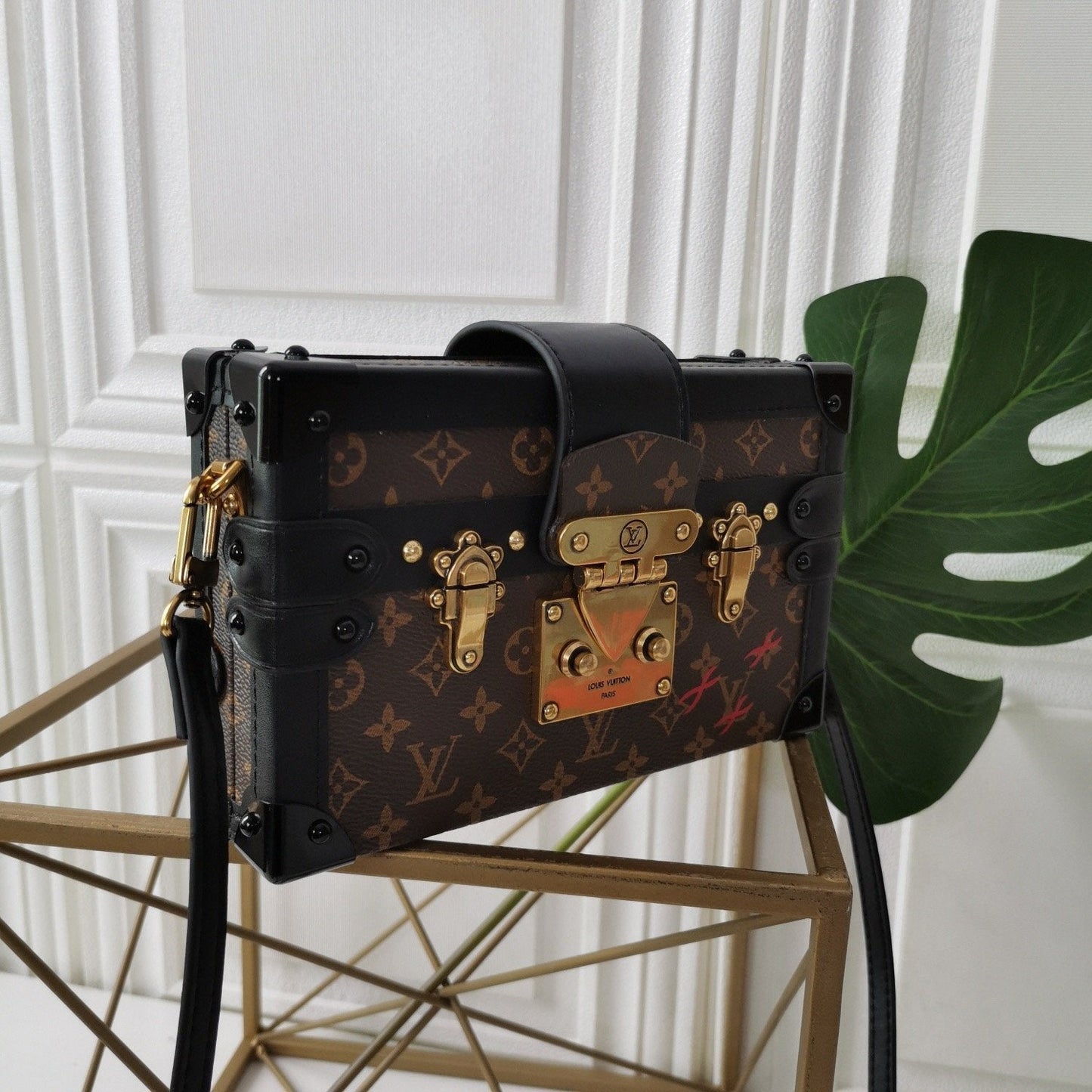 BL - High Quality Bags LUV 239