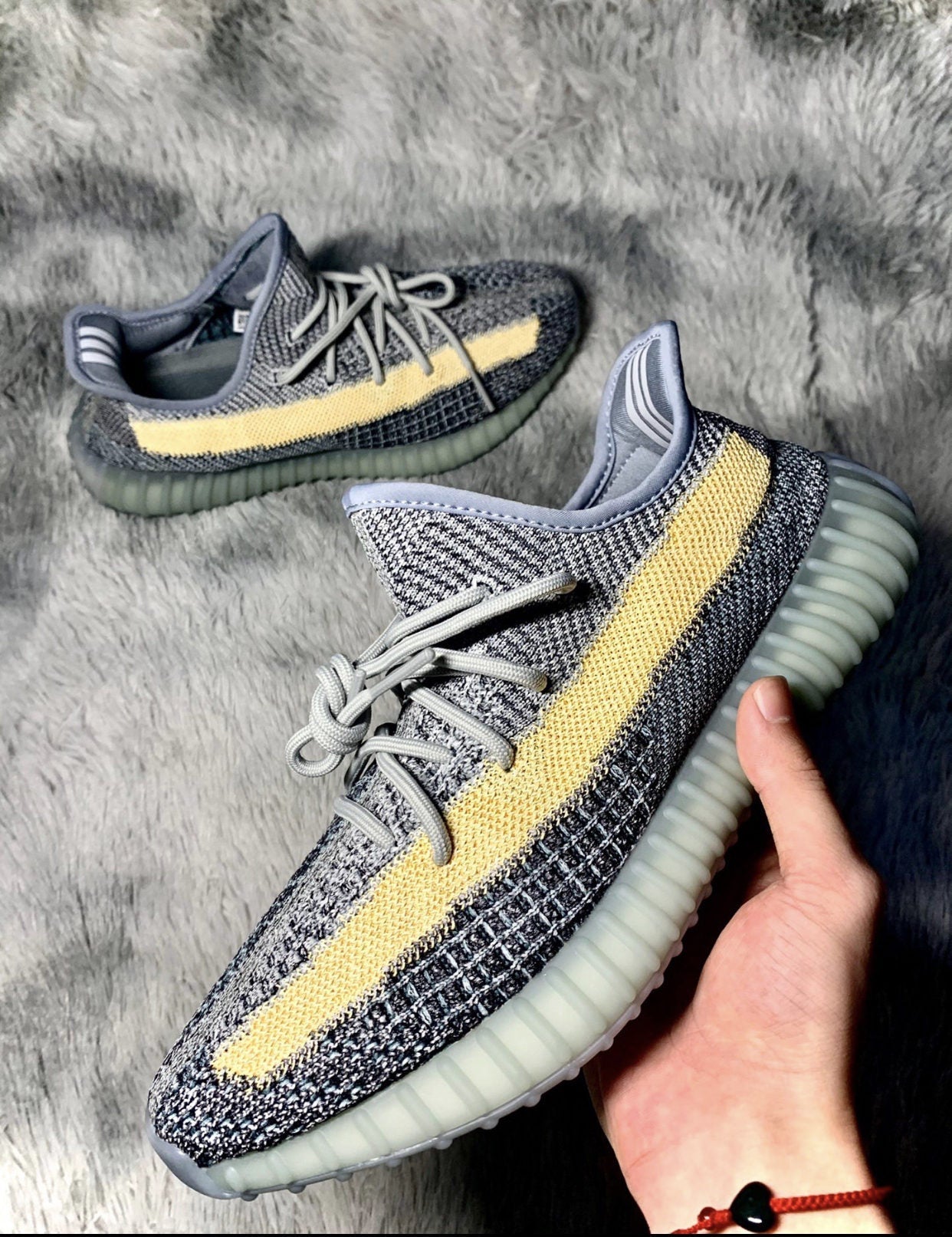 BL - Yzy 350 Washed Tannins Sneaker