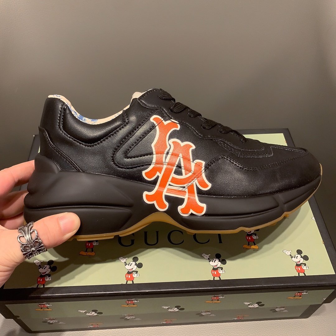 BL-GCI RHYTON VINTAGE TRAINER LOGO BLACK SNEAKER 144