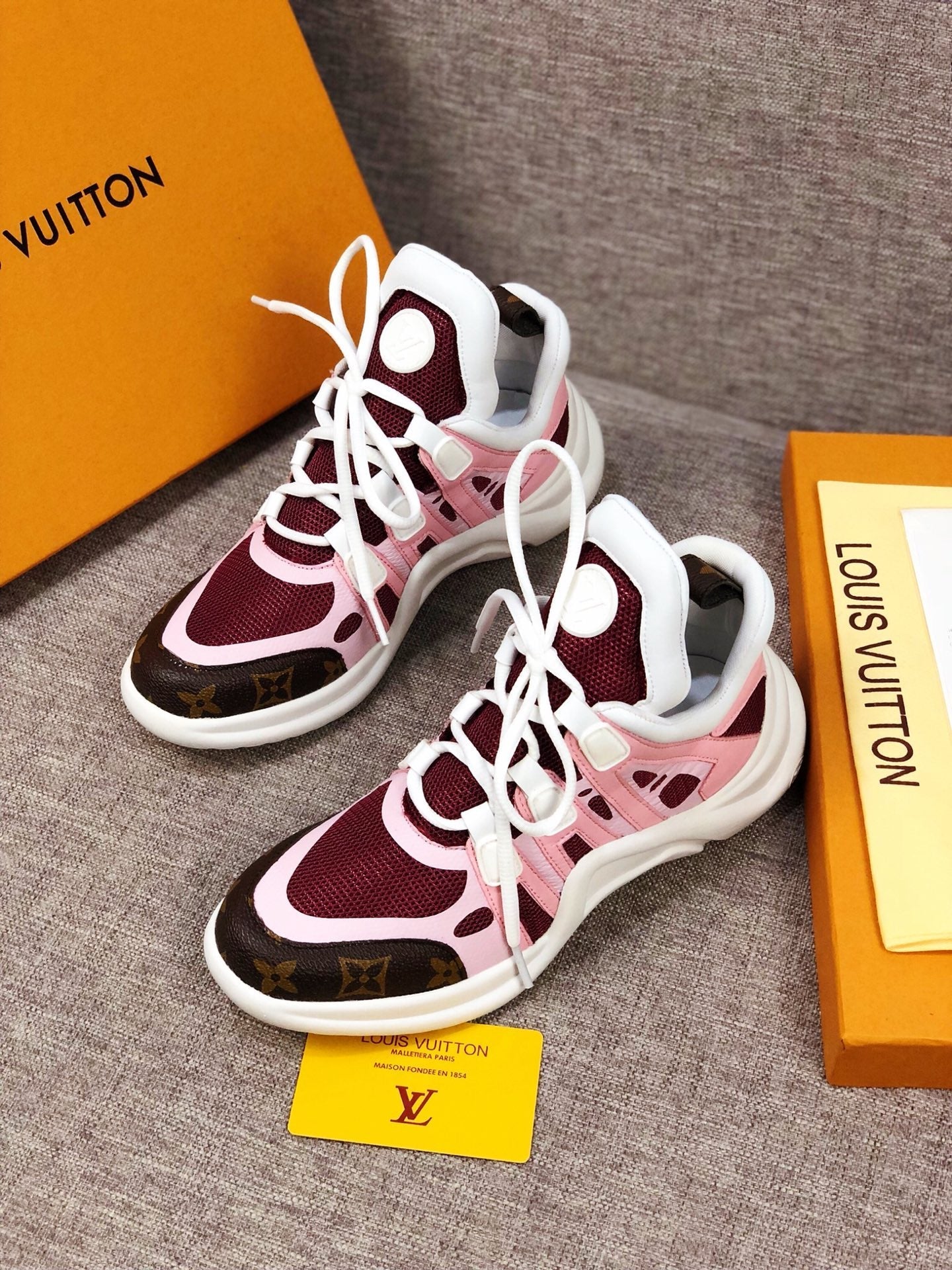 BL - LUV Archlight Pink Brown Sneaker