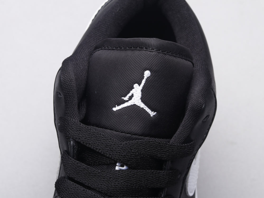 BL - AJ1 red panda