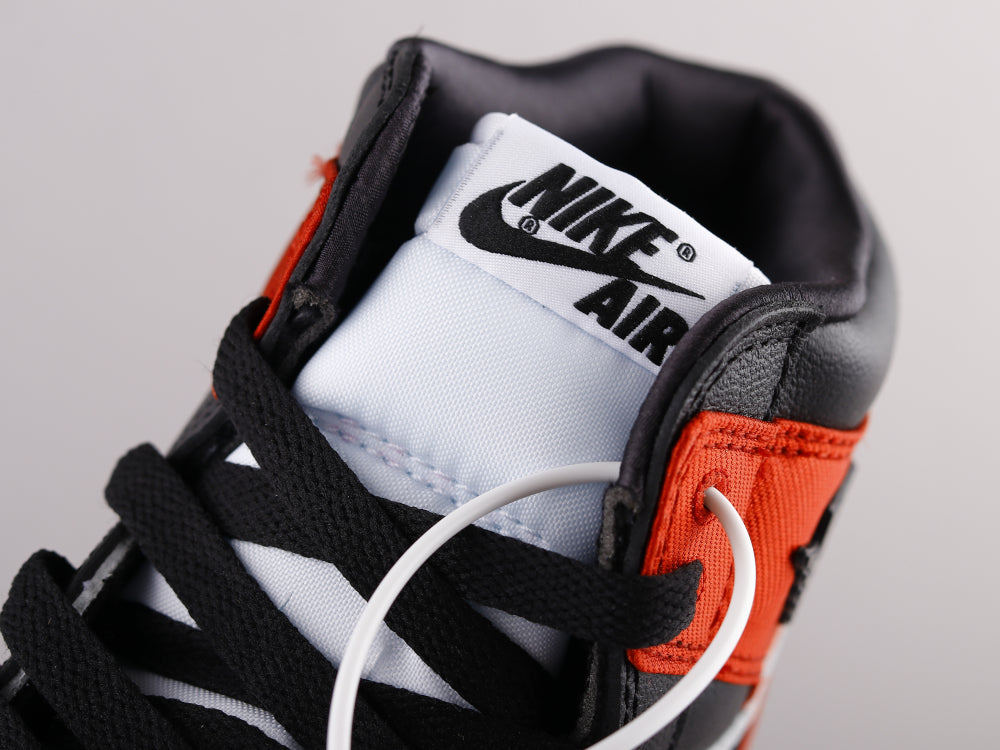 BL - AJ1 red silk black toe