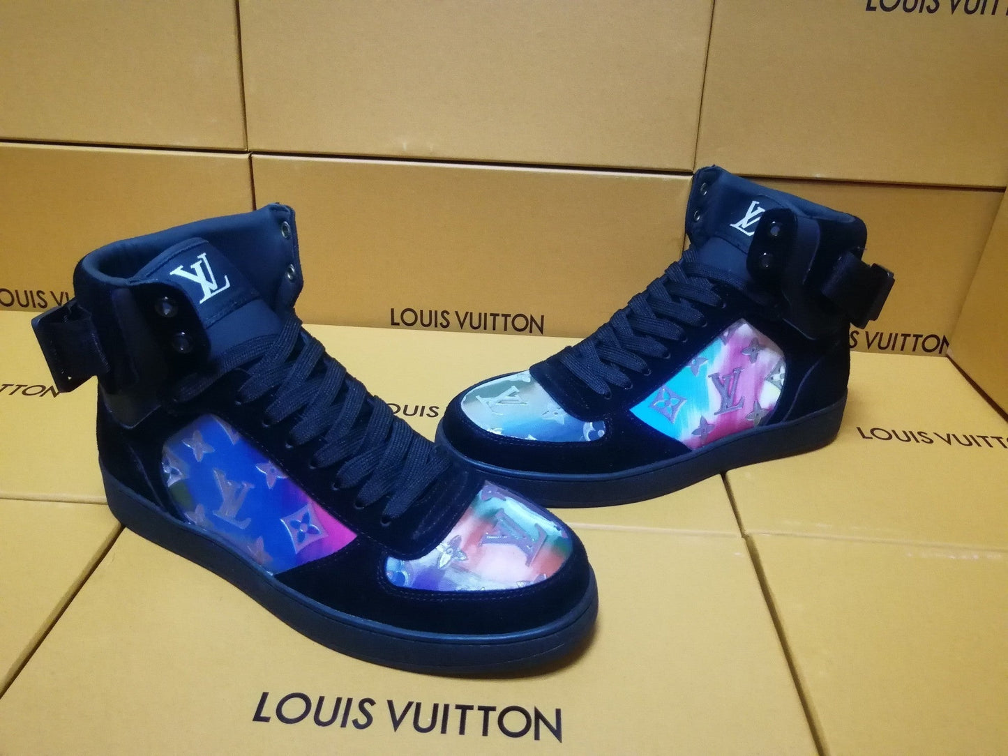 BL - Luv Rivoli Blue Sneaker