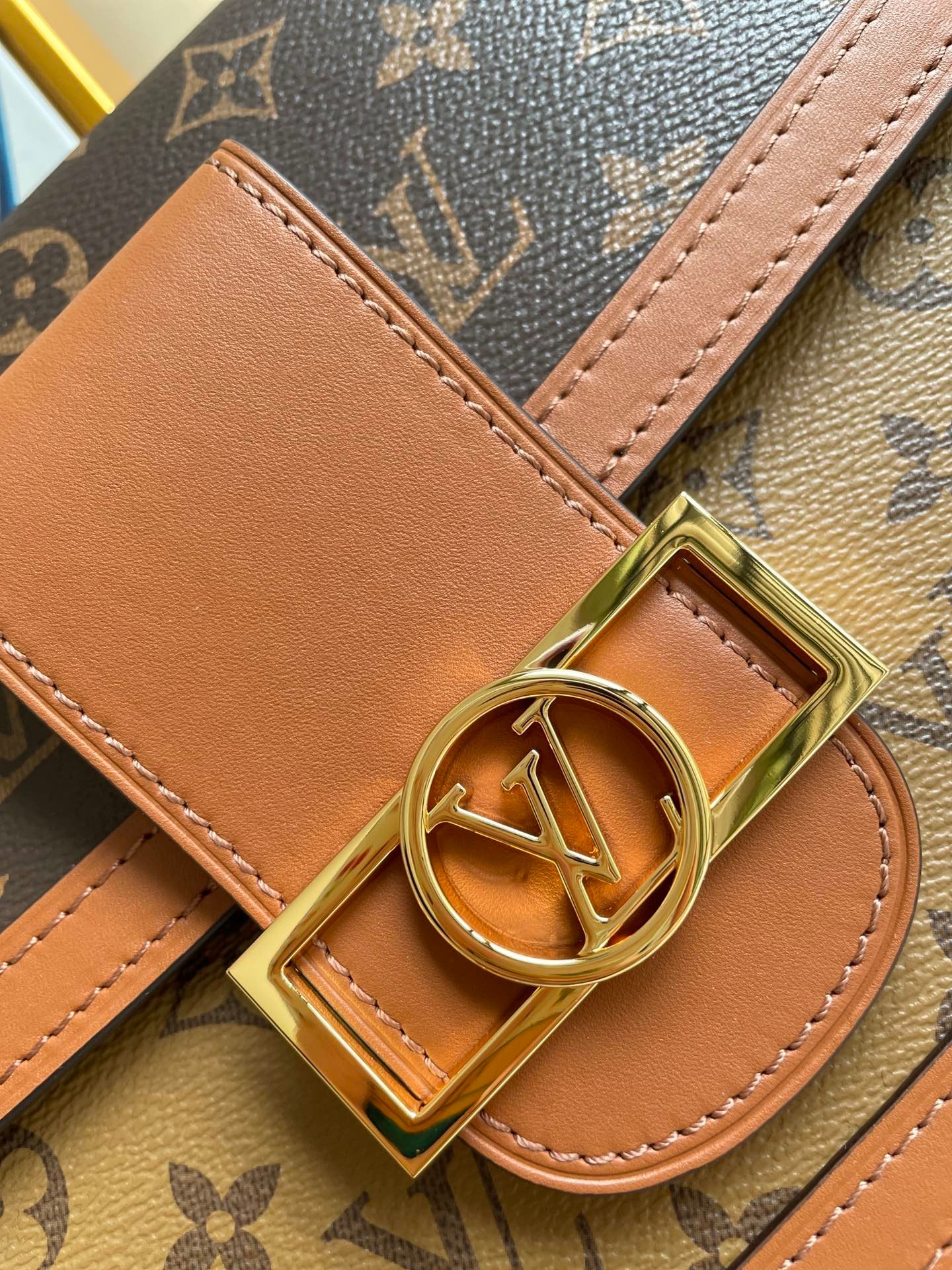 LV Dauphine MM Monogram And Monogram Reverse Canvas By Nicolas Ghesquière For The Cruise Collection, Shoulder Bags 25cm LV M45958