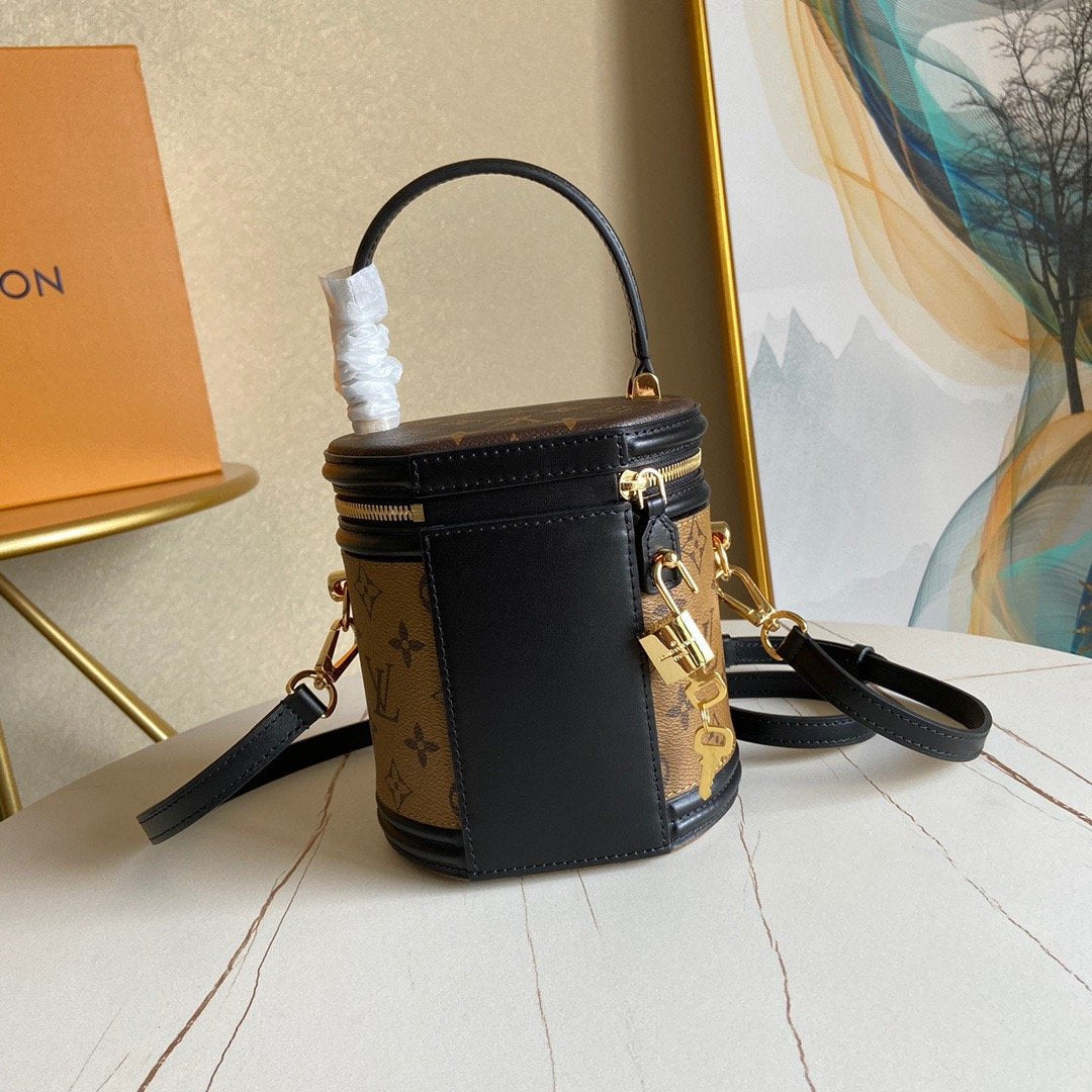 BL - High Quality Bags LUV 156