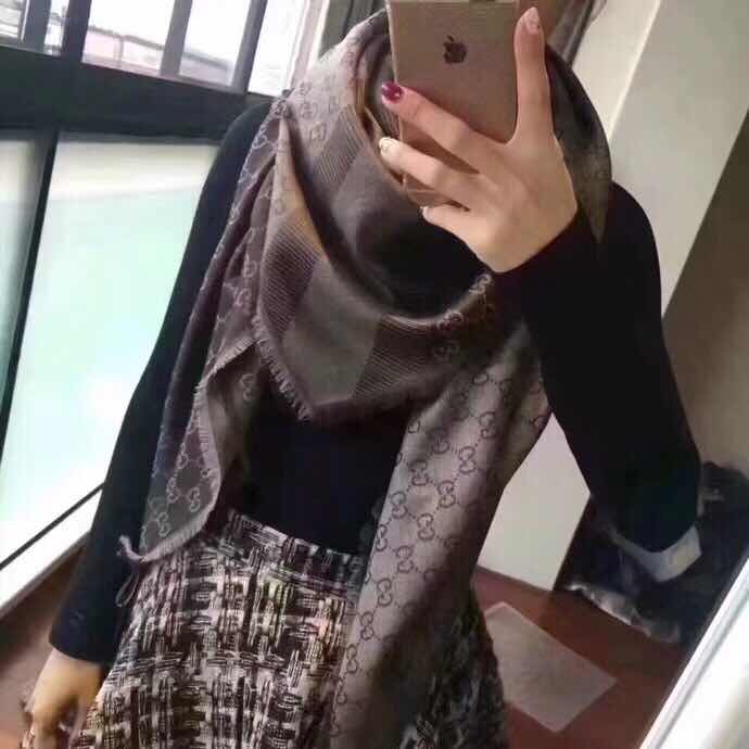 High Quality LUV Scarf 022