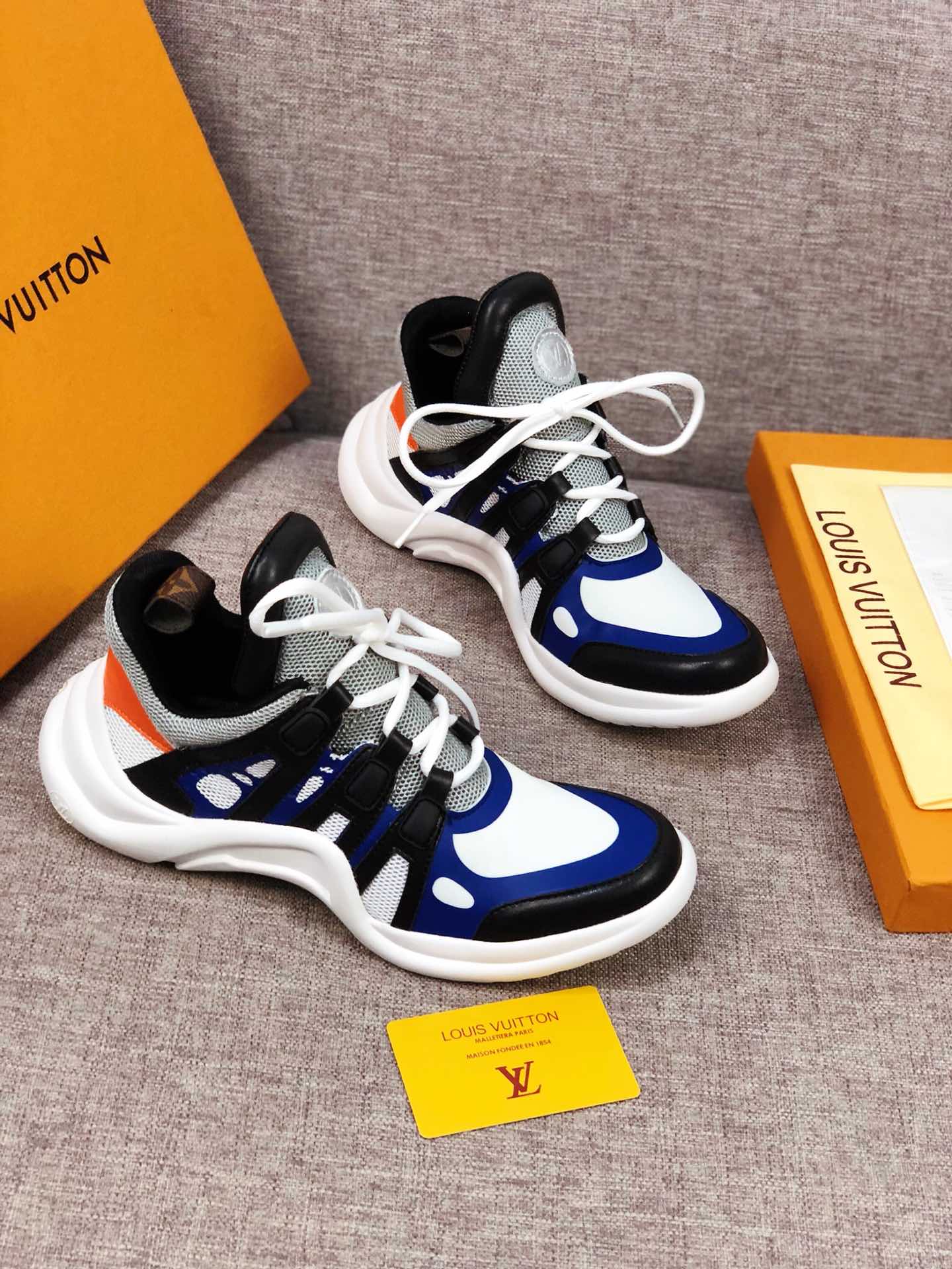 BL - LUV Archlight Blue White Black Sneaker