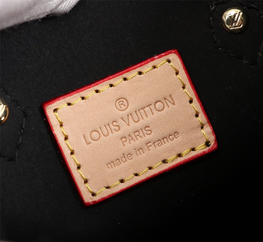 BL - High Quality Bags LUV 010