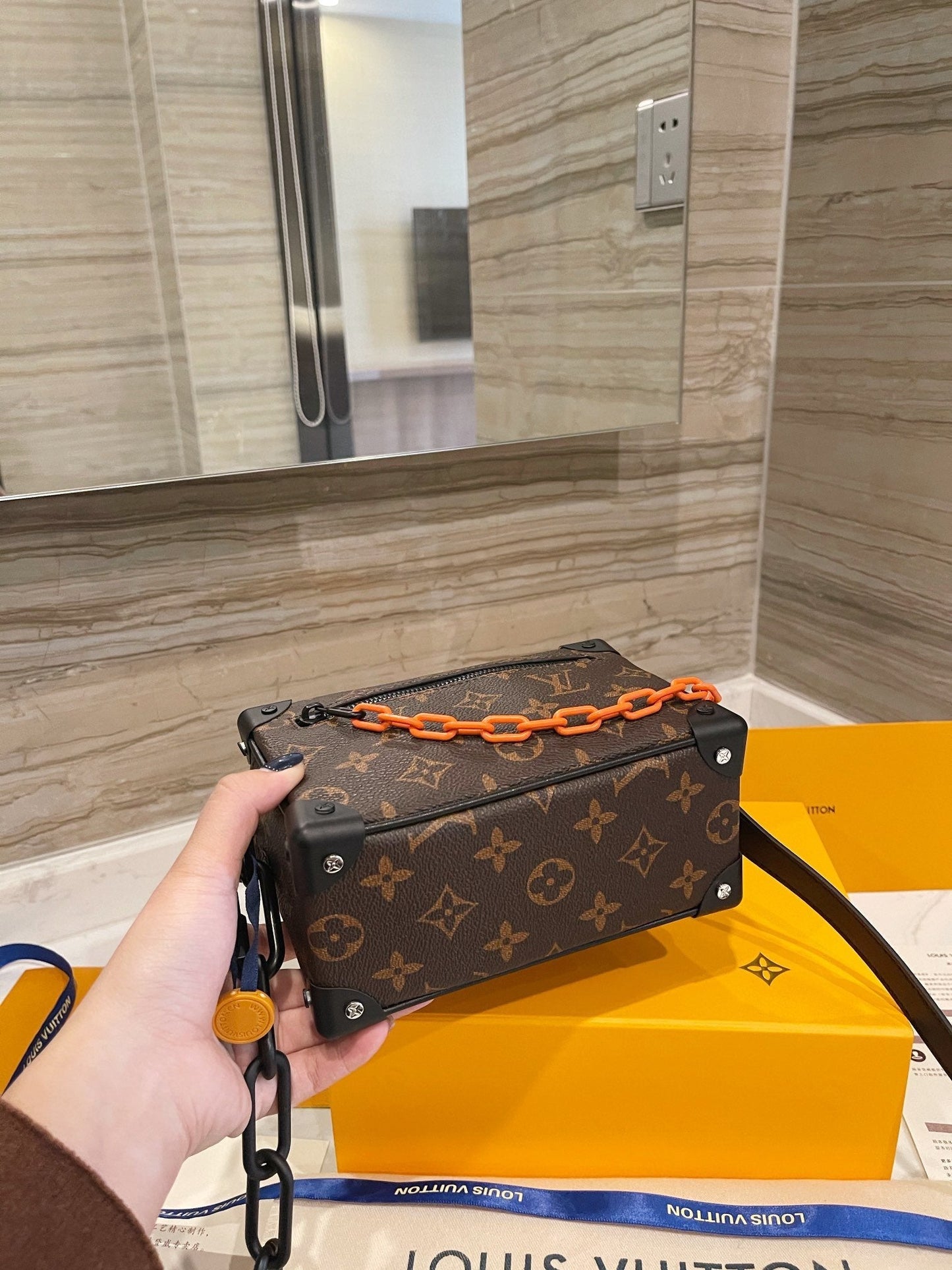 BL - High Quality Bags LUV 087
