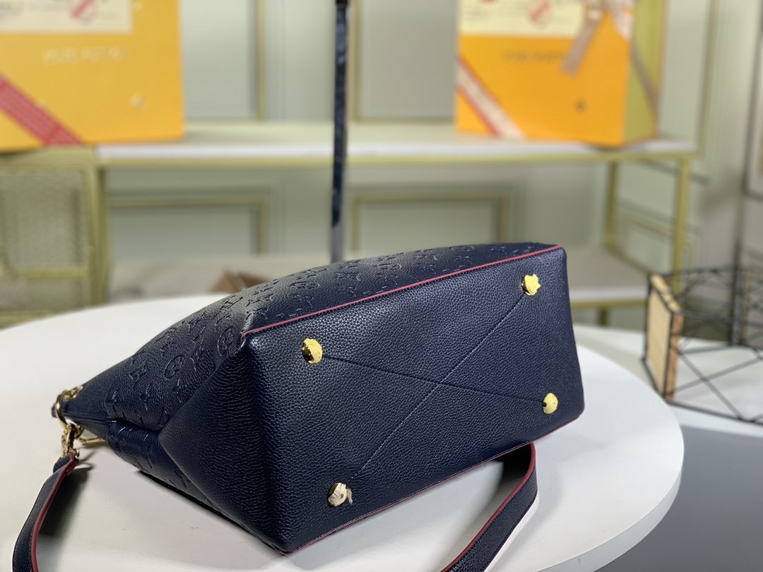 BL - High Quality Bags LUV 112